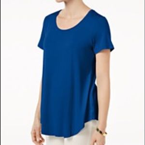 NWT JM Collection pretty, soft and comfortable top